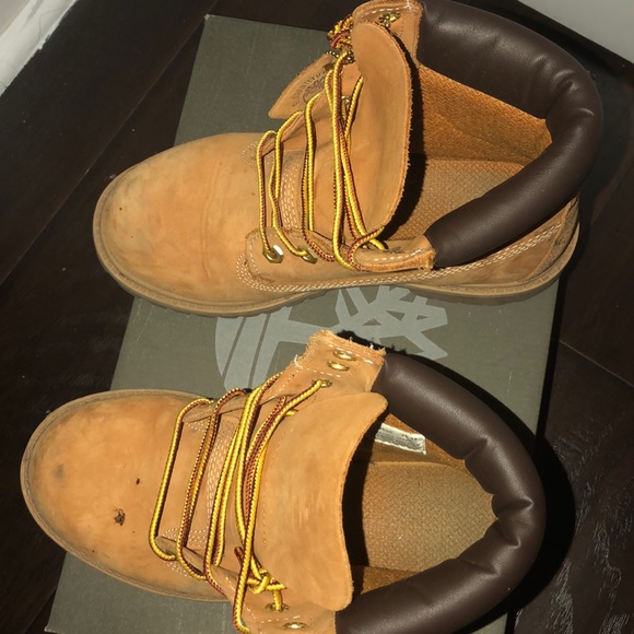 Timberlands - Picture 5 of 6
